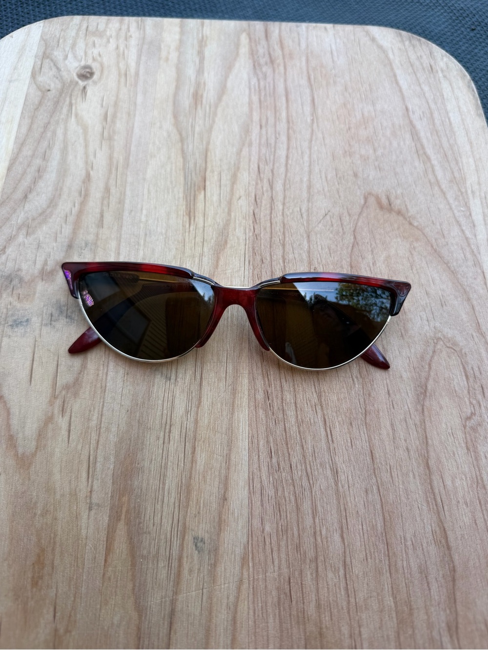 Vintage Nikon Cat-Eye Women's Sunglasses in Tortoise Red